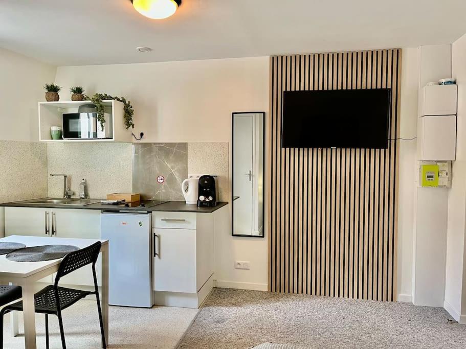 Studio 4 Rue Theodore Bac - Dabnb Limoges Buitenkant foto